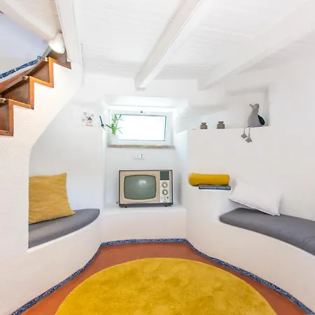 Atalaia De Cima Sleeps 14 Pool Wifi Villa *